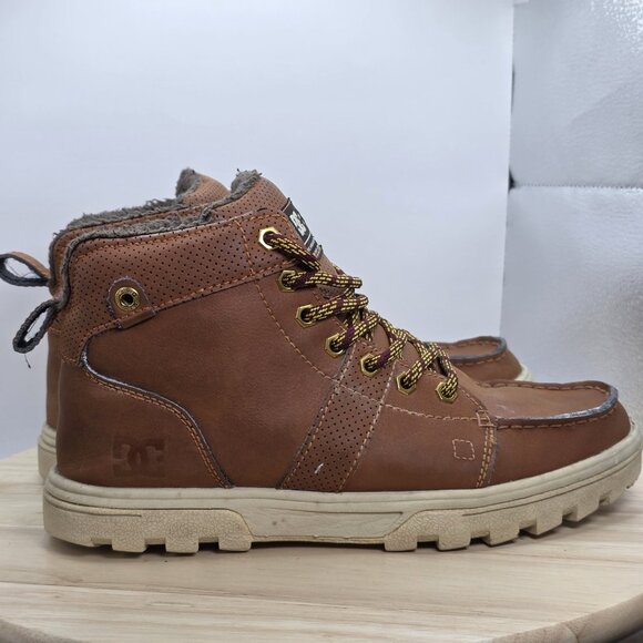 Men's Size 8 - DC Woodland Boots Brown Moc Toe BMX MOTO Hiking Skate Boots - Picture 3 of 9